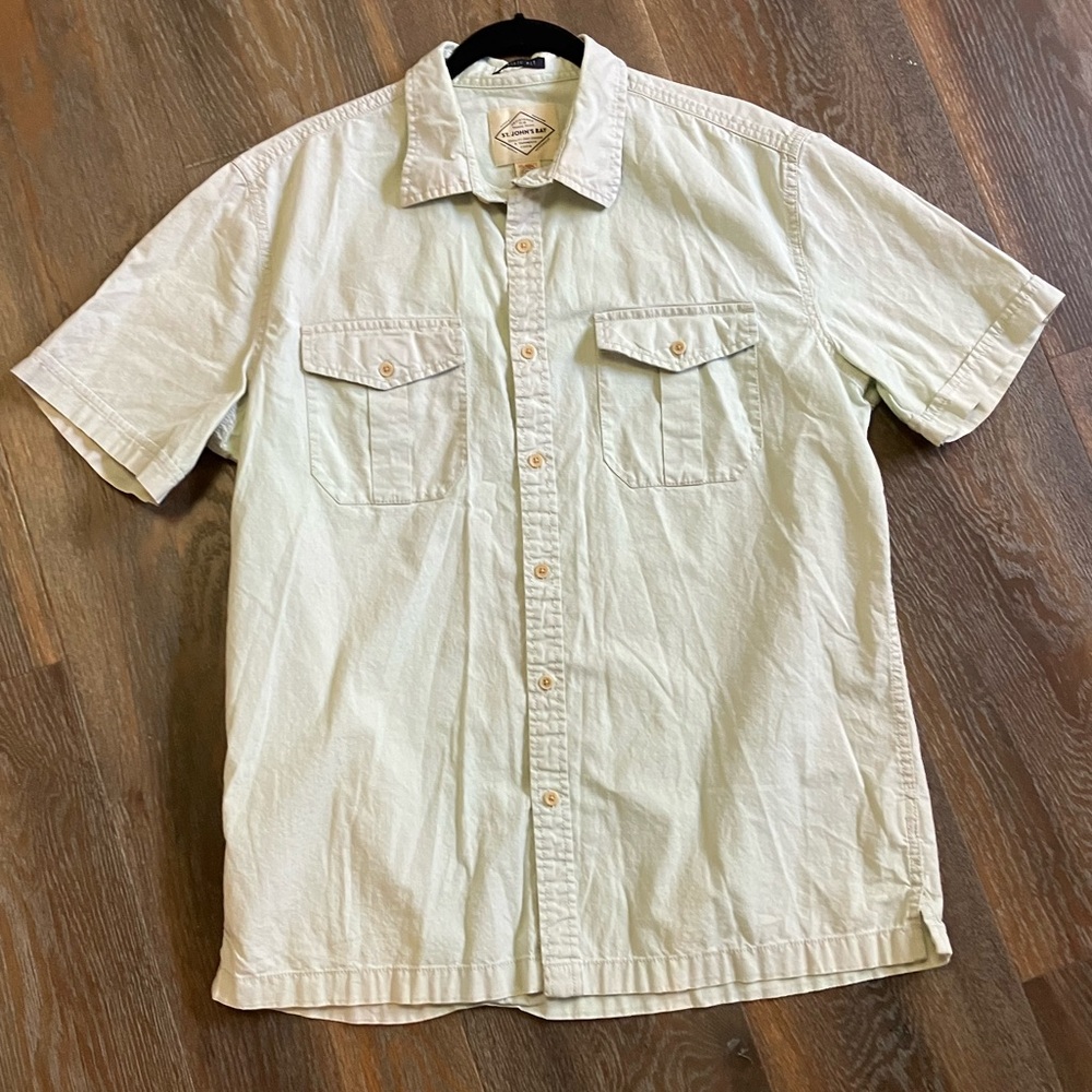Pastel celery green men’s button up